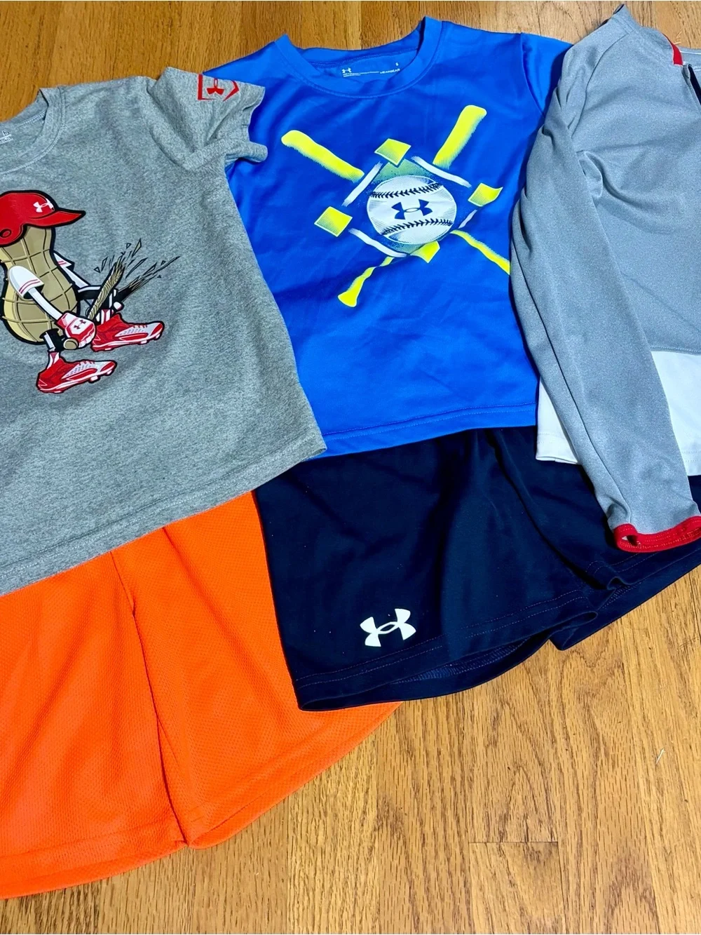 Under Armour Blue Short-Sleeve Baseball Graphic Tee with Yellow Accents